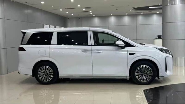 BYD M6 Tantang Alphard: Dominasi Pasar Global Segera Tiba