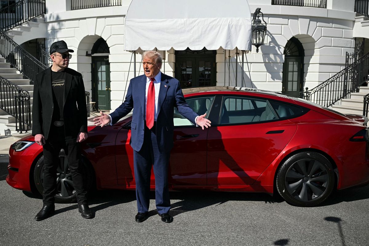 Elon Musk vs Trump: Perpecahan Mengejutkan Dua Raksasa