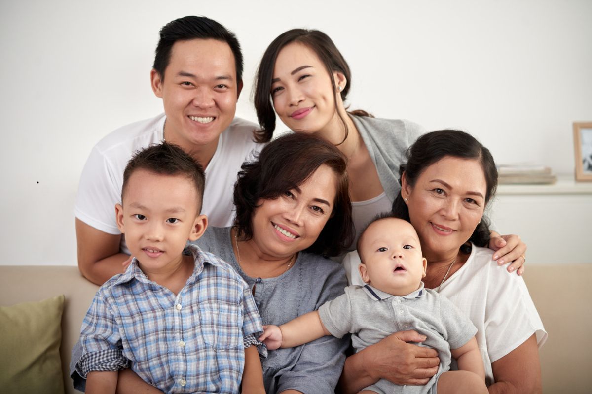 Rahasia Bahagia: 4 Batasan Orang Tua Pada Anak yang Sudah Menikah