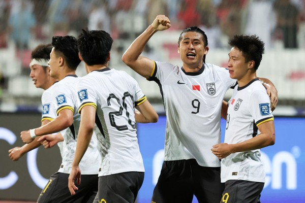 Suporter China Kecam Timnas: Performa Memalukan, Gagal Total